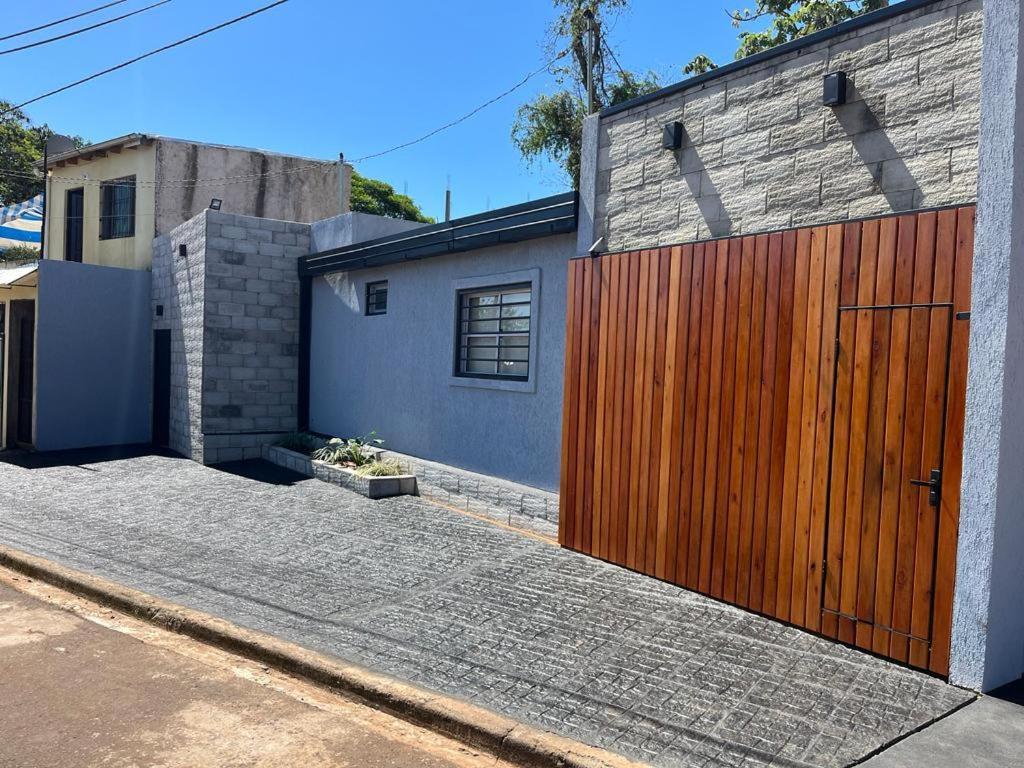Avalon Apartments Puerto Iguazú Kültér fotó